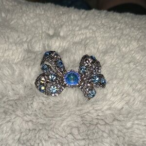 Vintage Royal Ontario Museum ROM bow brooch Silver Tone Signed